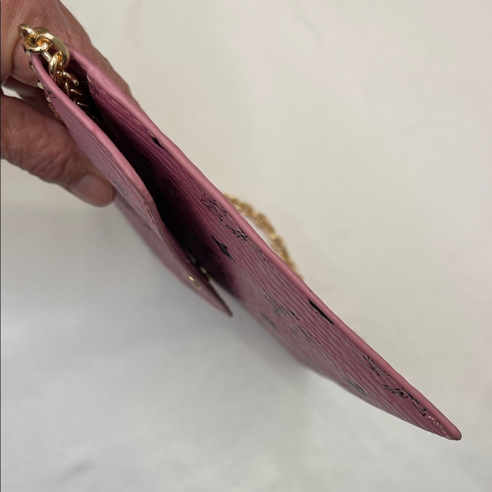 MCM Pink Envelope Clutch with Unbranded Gold Chain - Picture 7 of 9